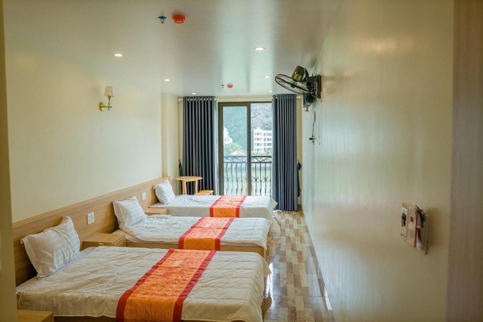 Sea Balcony Hotel Dong Khe Sau Екстер'єр фото
